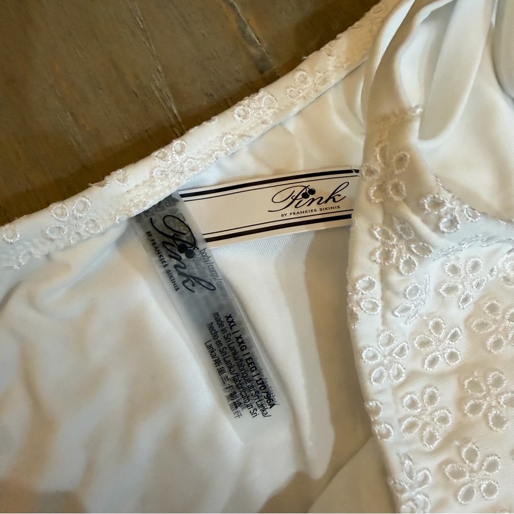 Pink Victoria Secret White Eyelet Tie-Side Bikini Bottom - Picture 6 of 8